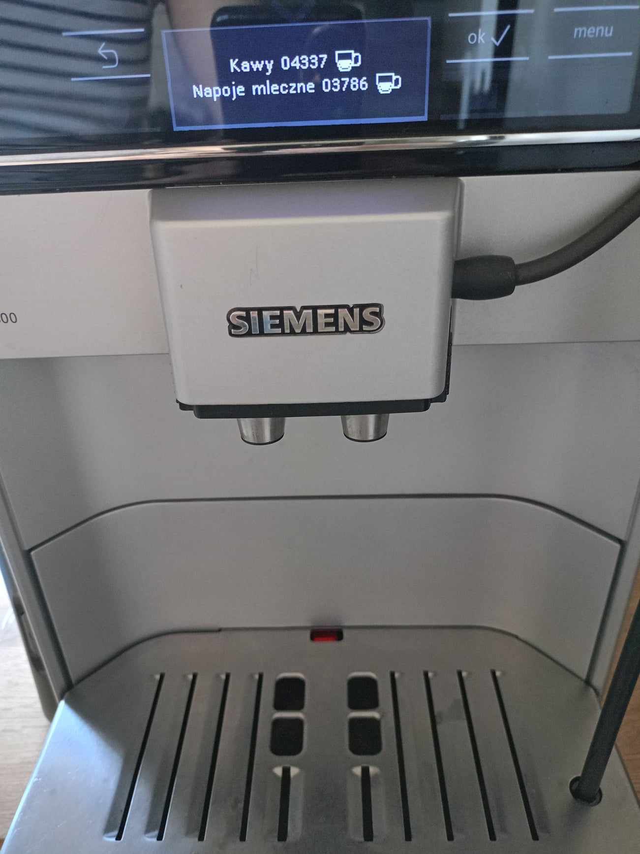 Ekspres do kawy SIEMENS EQ.6 serowe 300