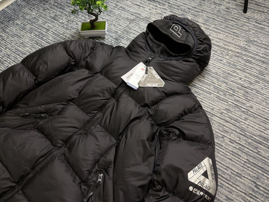 Пуховик Palace Balaclava, Куртка Пелес з Балаклавой