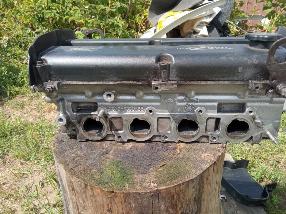 ГБЦ головка блока XS7G-6090-BB двигуна 1.8i бензин Zetec E 16v