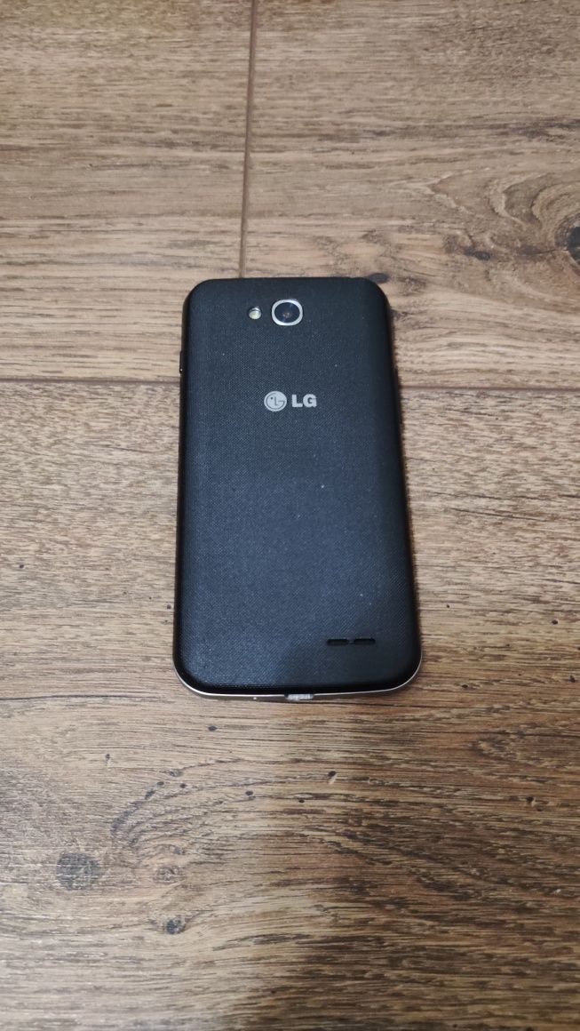 Мобільні телефони LG L90