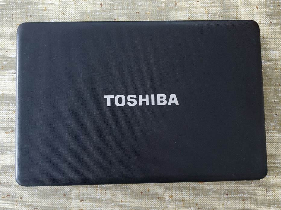 Portátil Toshiba satellite C660
