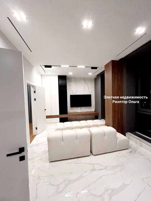 Белоснежная спальня + студия ЖК "Башня Чкалов" /парк Шевченко/ Центр!