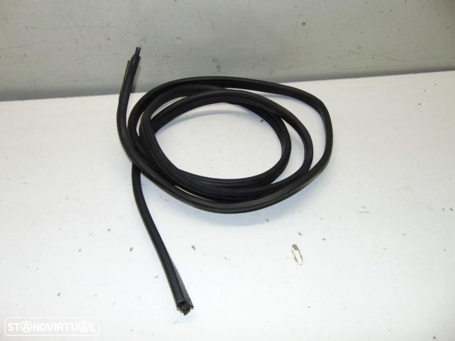 Opel Astra 4 portas borracha da mala