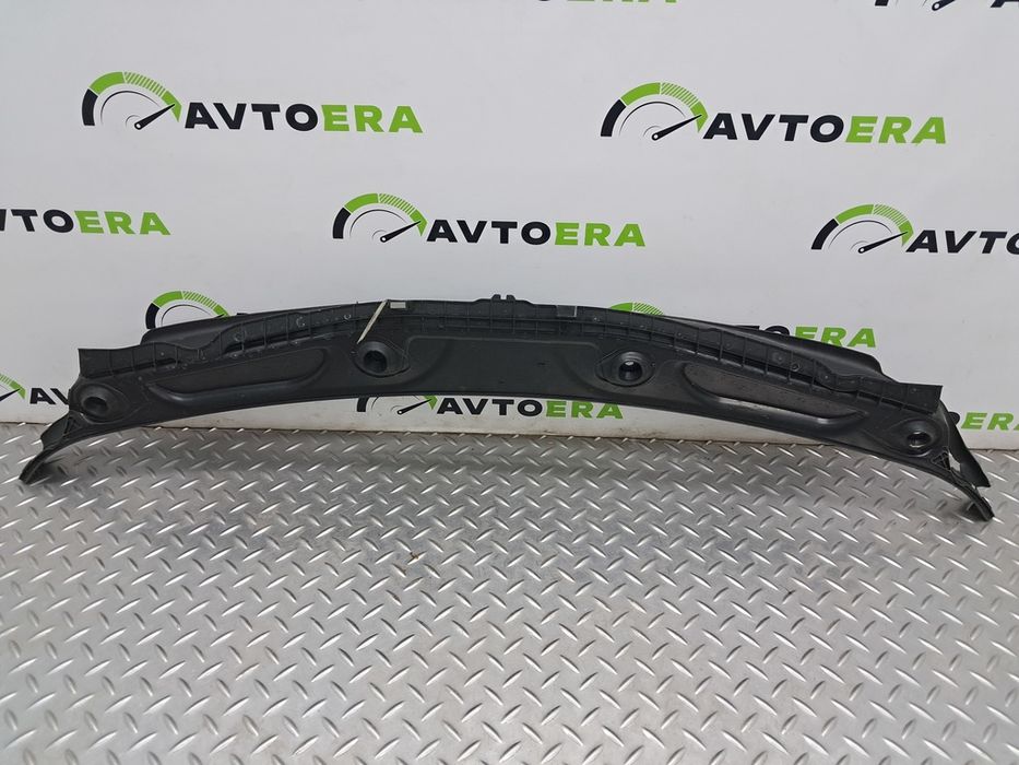 Решетка дворников (пластик) жабо BMW BMW X1 F48 51717350591