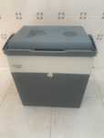 Geleira Eléctrica Portátil 28 L 12V/220V Adler