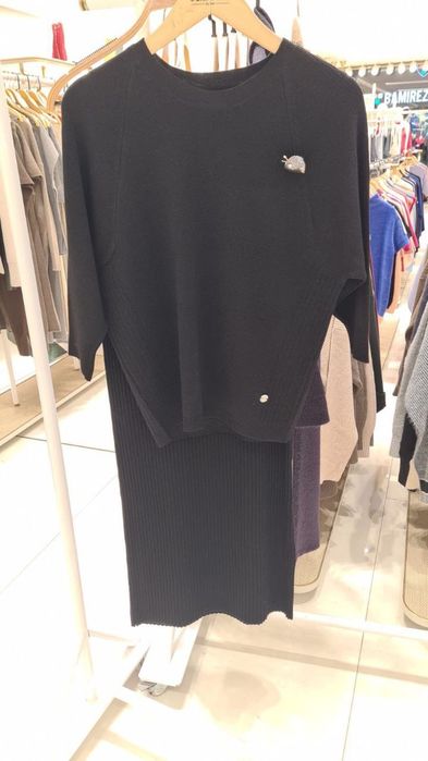 Шикарный костюм Турция Serianno  размер 42  44, 46