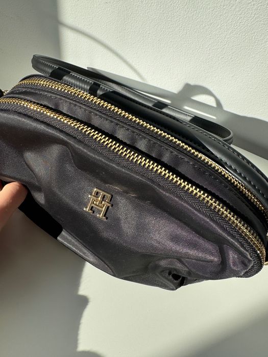 Torebka Tomy Hilfiger Poppy Crossover - idealna na każdy dzień