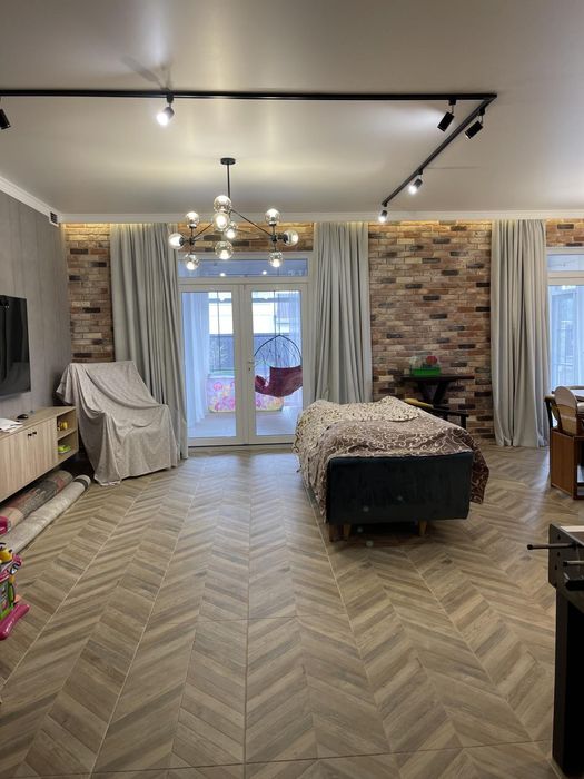 Дом в Фонтанке-1 (195-243)