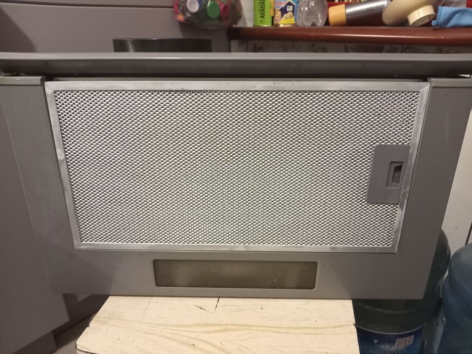 Витяжка кухонна телескопічна