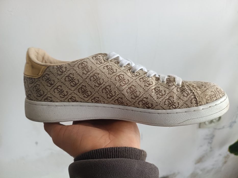 женские кеды Guess Beckie