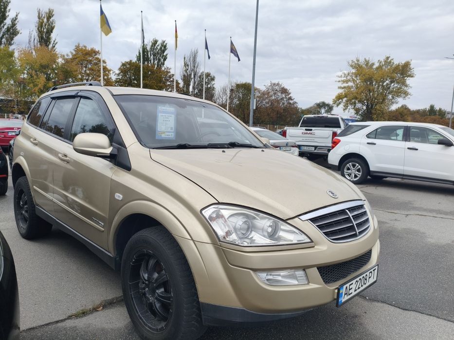 Саньенг Кайрон SSANG KYRON 2008 власник