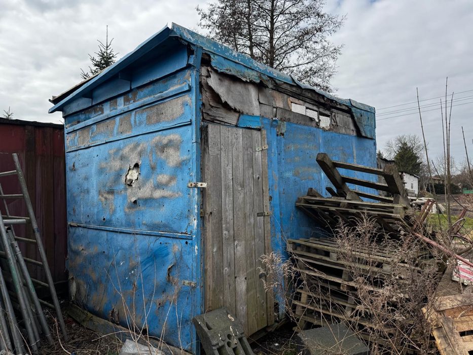 3 kontenery magazynowe