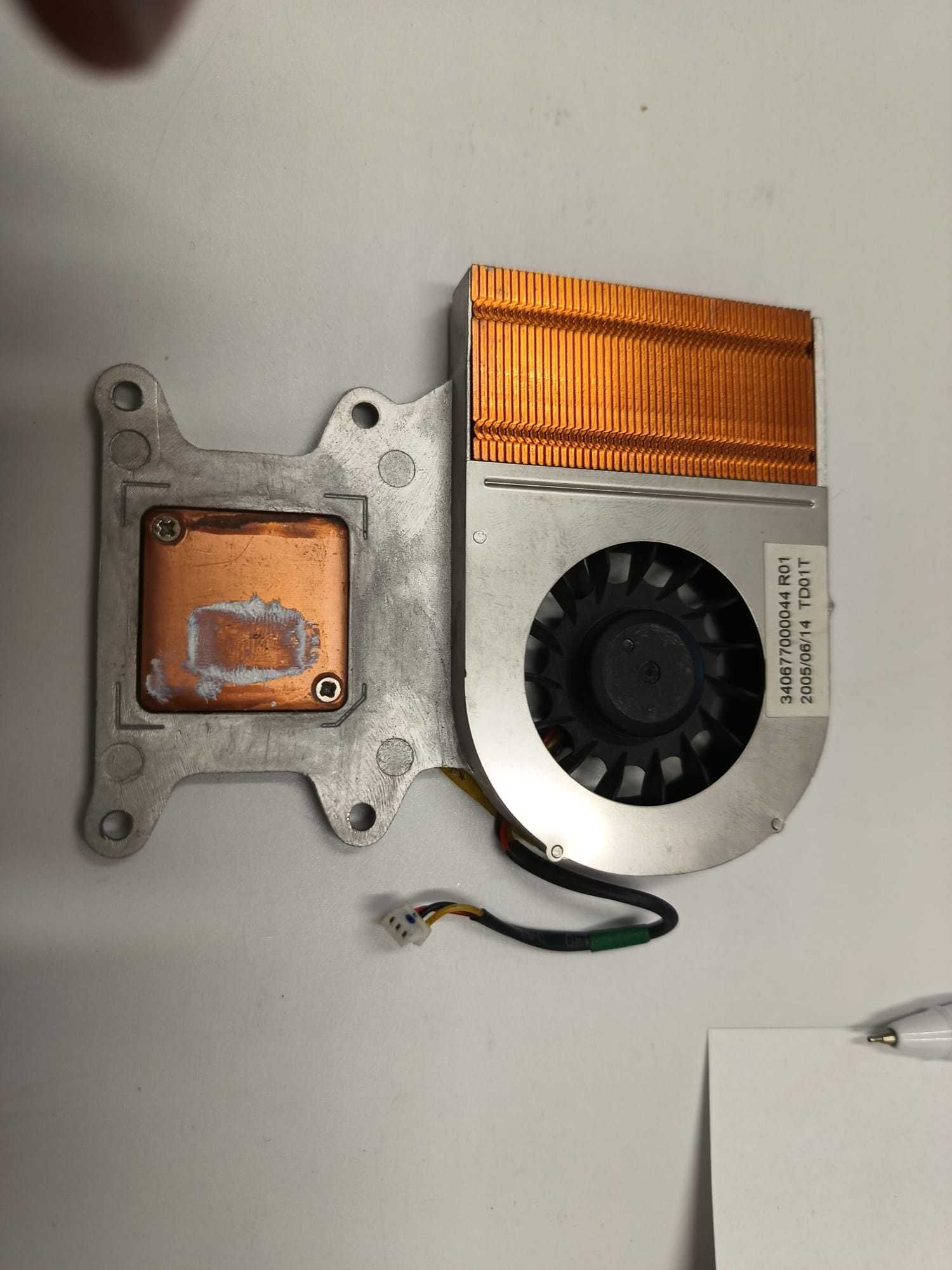 Wentylatorek z radiatorem do laptopa Nec Versa MIT-LYN02.
