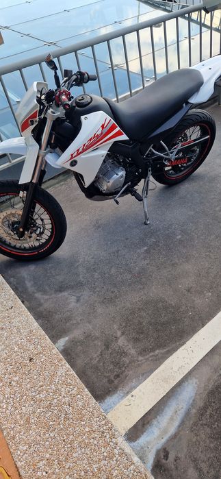 Yamanha xt125x bom estado