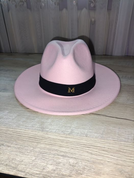 Капелюшок продам