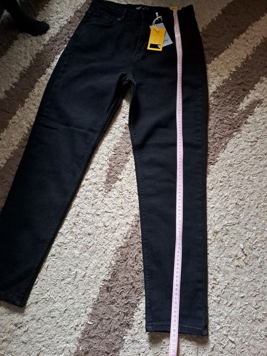 Джинси жіночі чорні утеплені МОМ