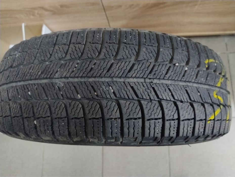 Зимова резина 195/60 r15