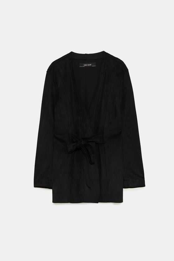 Casaco preto com cinto efeito suede da Zara T: L