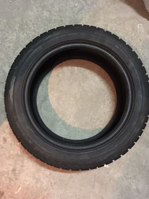 Bridgestone Зимова гума автомобільна