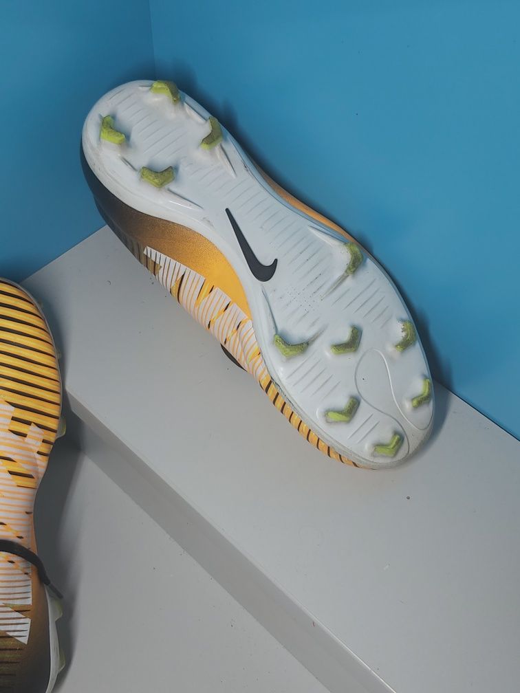 Бутсі nike mercurial vortex iii