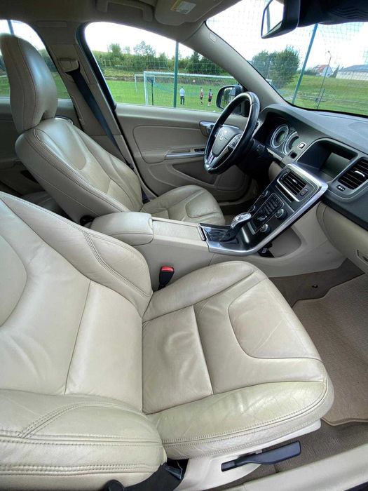 Volvo V60 D3 Momentum