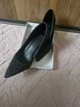 Buty na grubszym obcasie