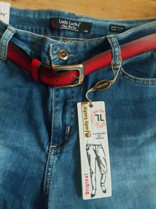 Lady Lucku прямые джинсы, утяжка, высокая посадка . Размер 50