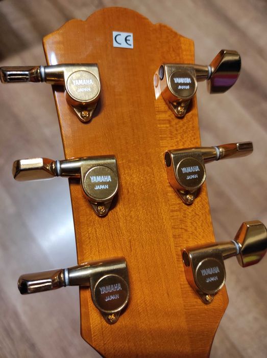 Yamaha AEX1500 - японська гітара преміум-класу