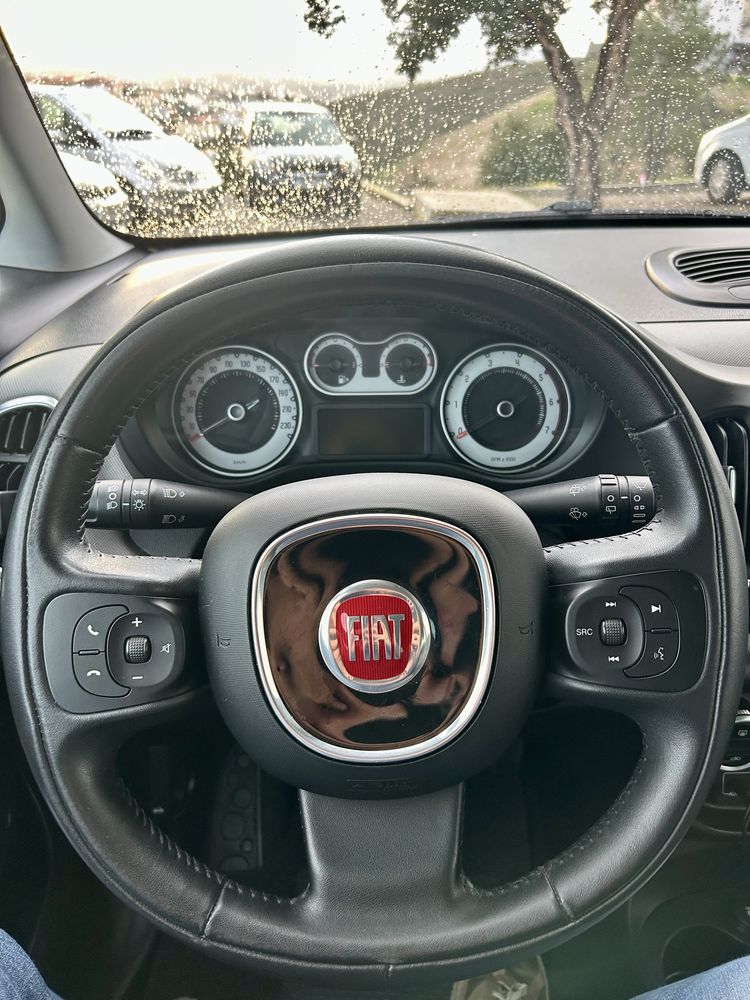 Fiat 500L 1.6 Multijet 7 lug NACIONAL