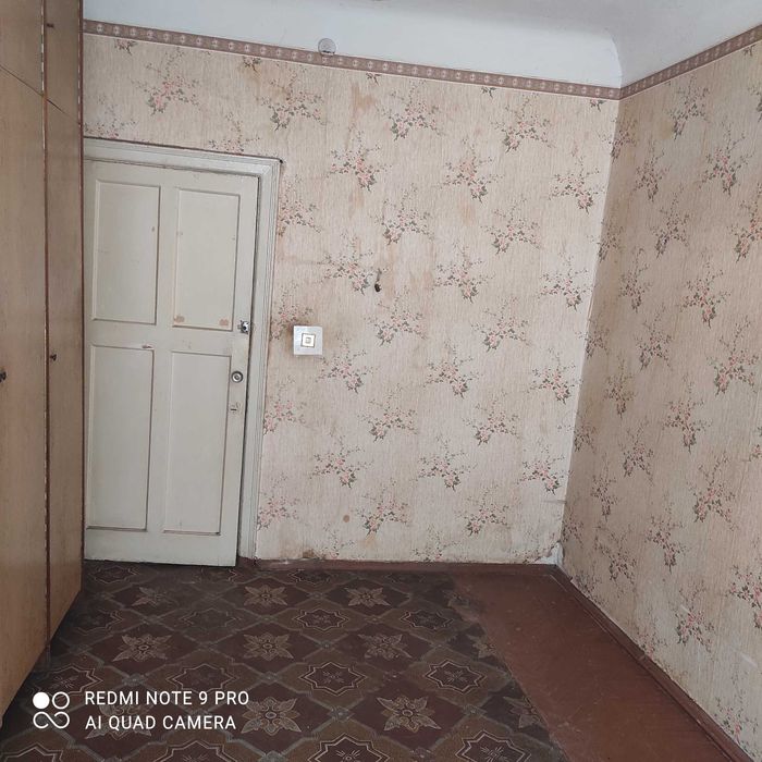 Продам 3х комнатную квартиру в центре.