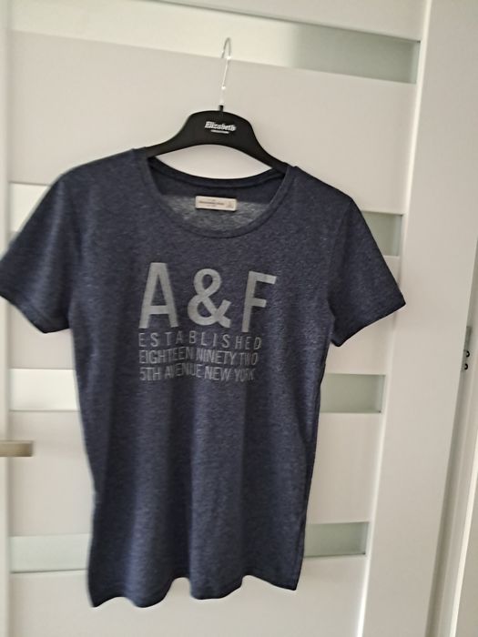 Tshirt Abercrombie & Fitch rozm S