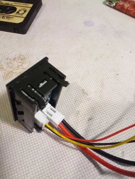 voltomierz  amperomierz  0-100v DC  10 A
