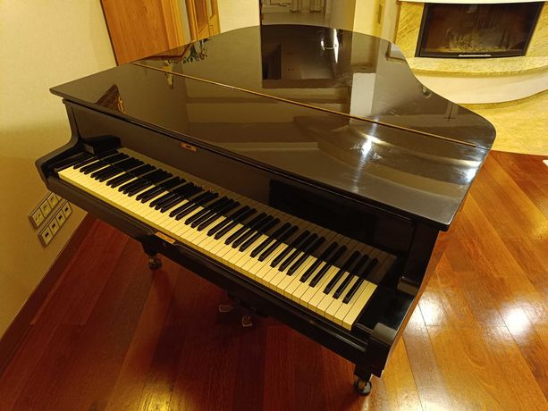 Fortepian Yamaha G1 czarny