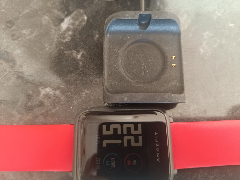 Smartwatch AMAZFIT BIP S + 2 braceletes desportivas