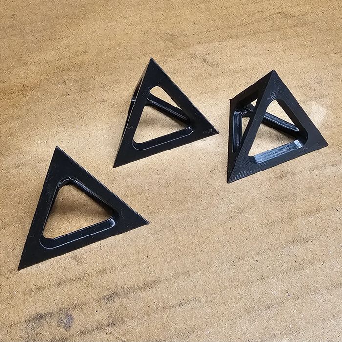 Pirâmides para Pintura de Peças