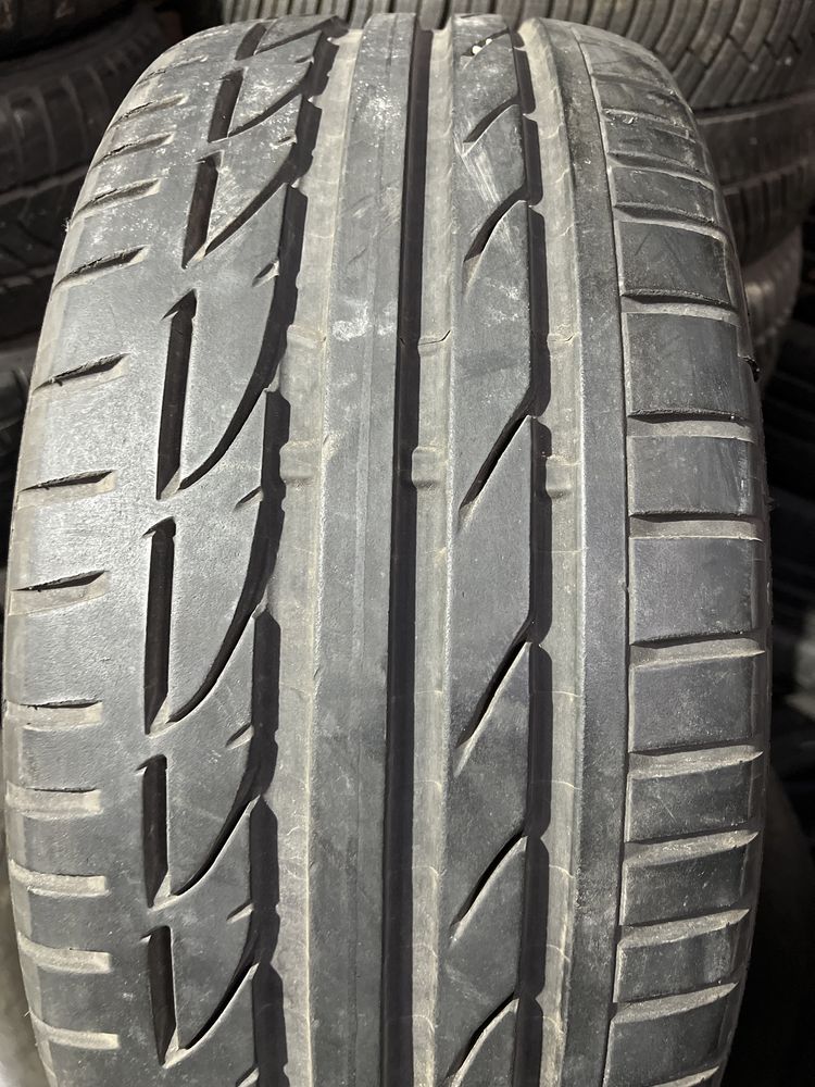 Шина б.у 1 шт 225 45 R18 Bridgestone Potenza S001 95Y 1 шт