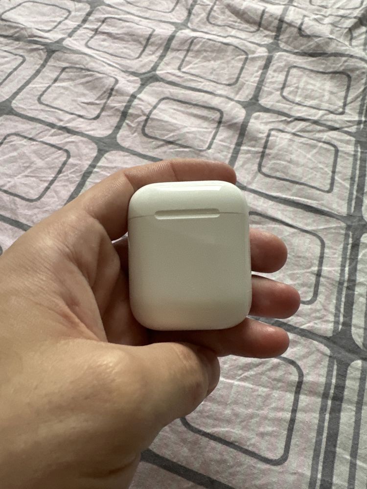 Etui ladujace Apple Airpods 2 A1602 Stan idealny