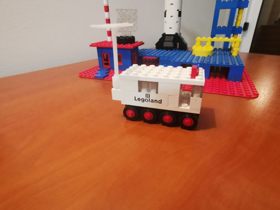 Lego 358 Rocket base