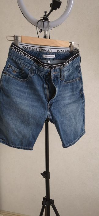 Джинси zara 158-164 вітровка zara 152 шорти джинсові 170 та 164