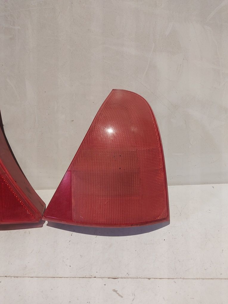 Renault Clio II przedlift tylna lampa prawa lewa prawy lewy