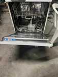 Garagem com bocado de tudo para desocupar