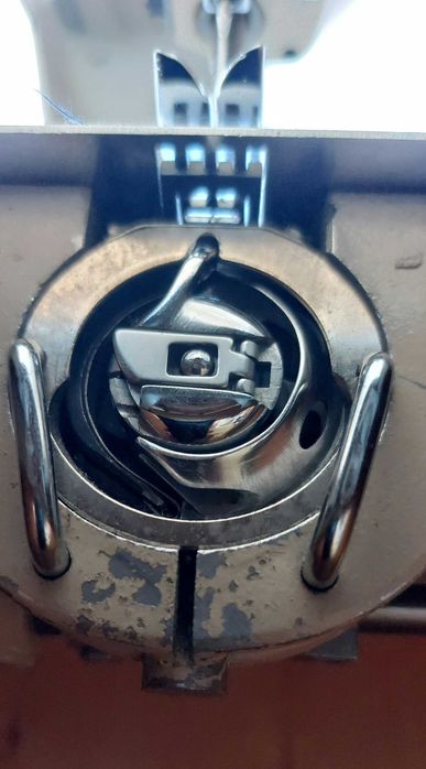 Maszyna do szycia Łucznik 451