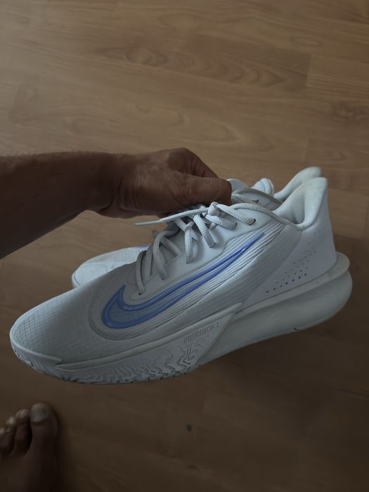Vendo tenis nike precision 7 praticamente novos