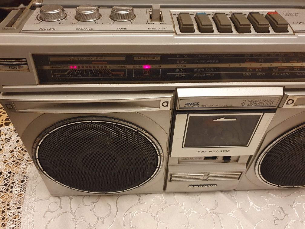 Sanyo M 9935 K radiomagnetofon