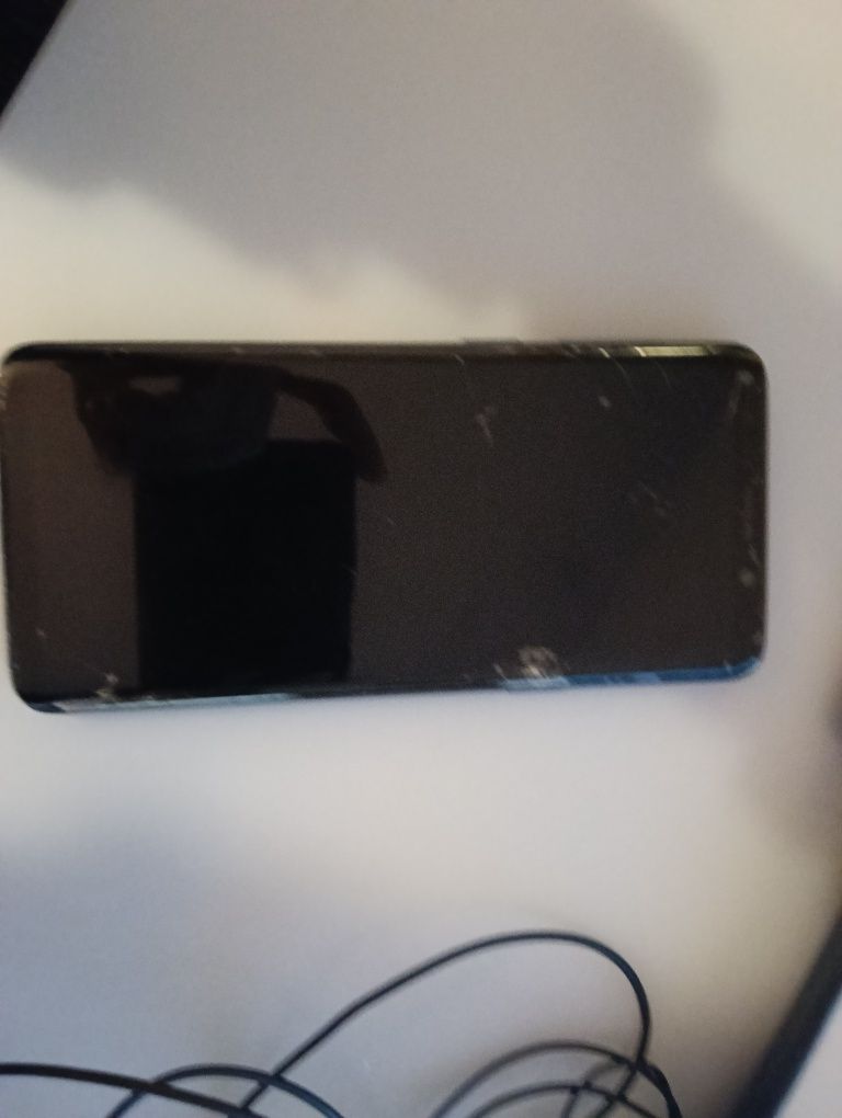 Samsung  s 9.       .