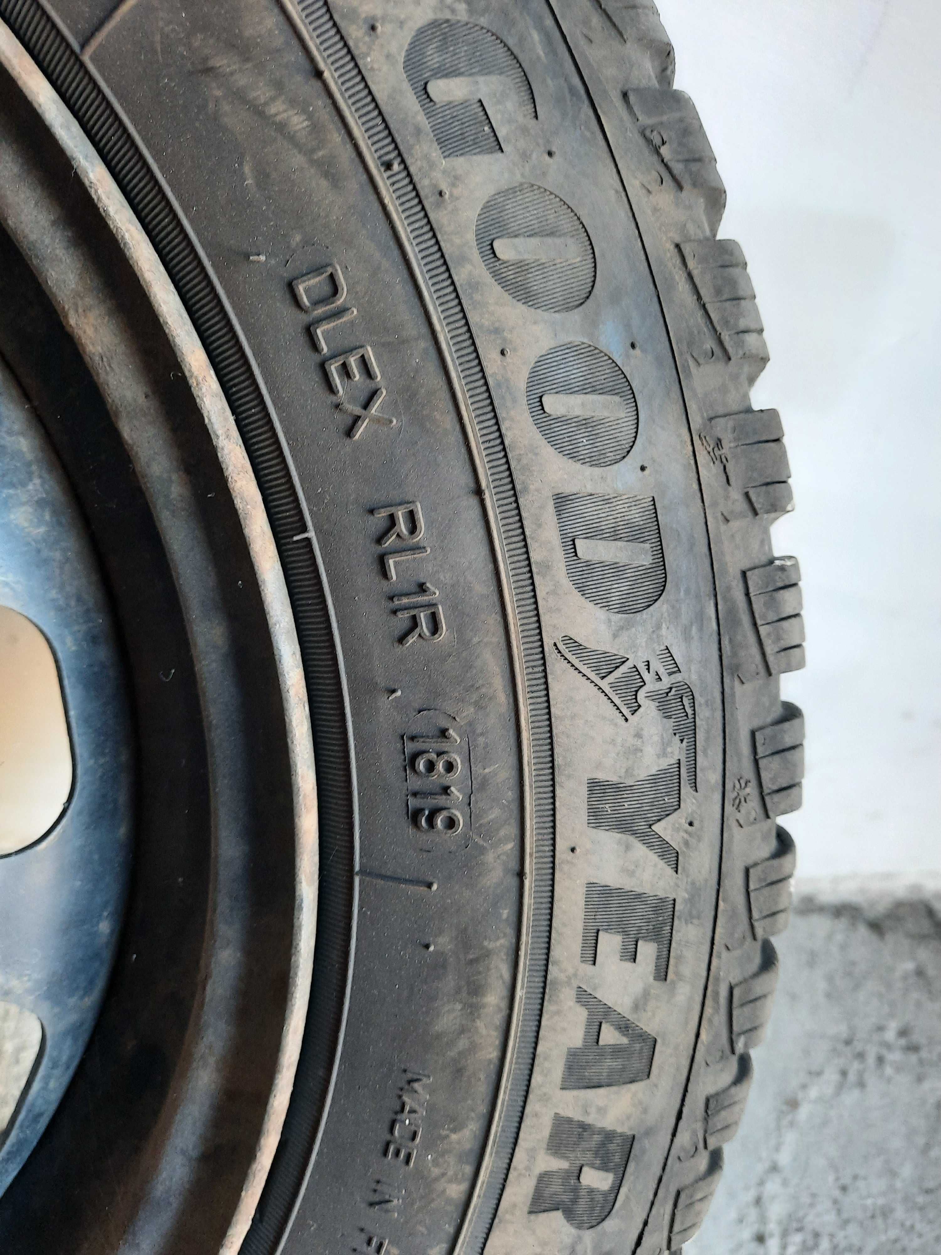 Good Year ultragrip 9+  175 65 R14 зимова
