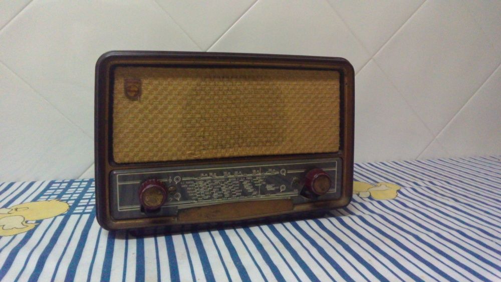 Rádio a Válvulas Philips BLN 236U