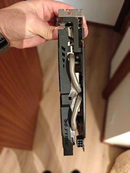 Placa Gráfica Asus GTX 95064586286147074121