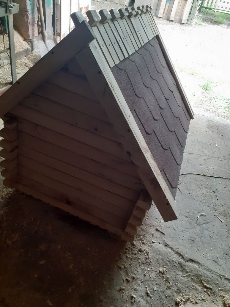 Buda dla średniego pieska