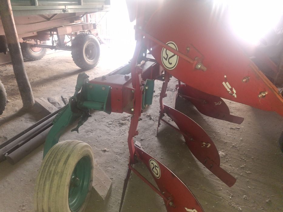 Pług vario kverneland lb 85 okazja obrotowy  4+1